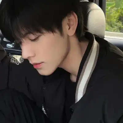 曾雅彤